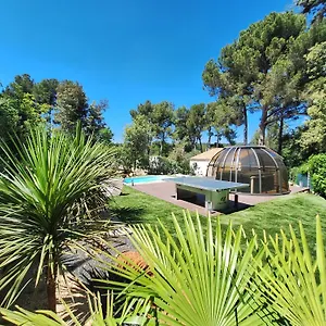  Hébergement de vacances La Bonne Etoile ! Romantique ! Jacuzzi Et Piscine